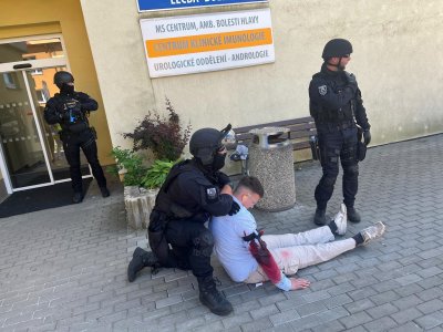 TC aktivní střelec v českobudějovické nemocnici